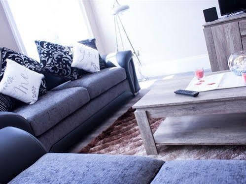 Lux Aparts Wakefield Central Luaran gambar